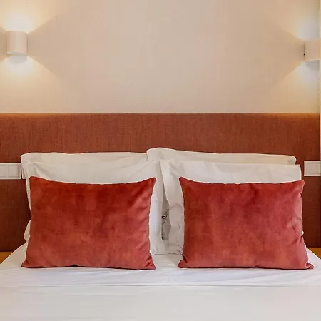 Apartamento For 3 Near Ribeira *