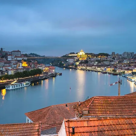 For 3 Near Ribeira