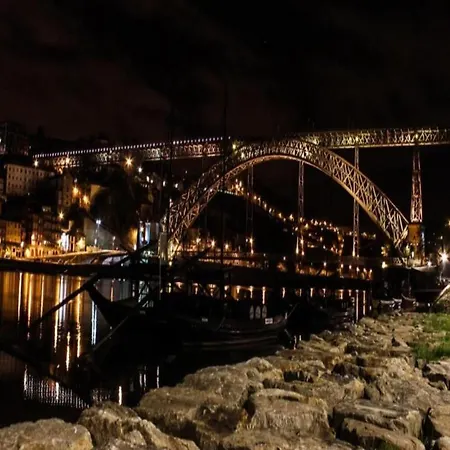 For 3 Near Ribeira *