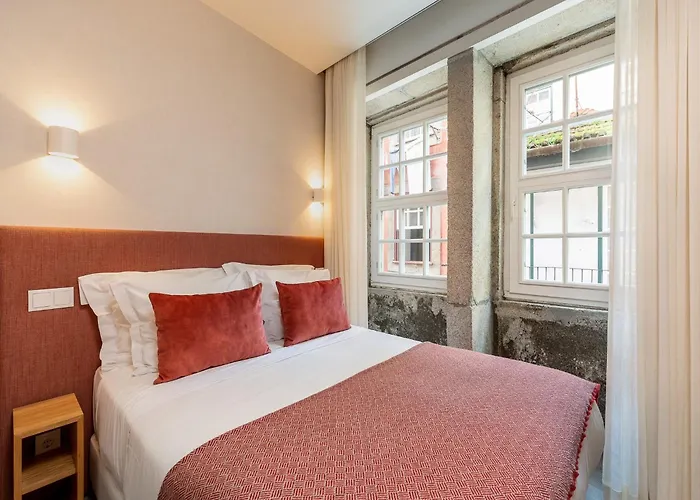 Apartamento For 3 Near Ribeira