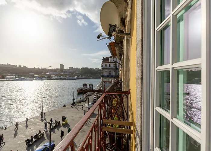 For 3 Near Ribeira * Porto