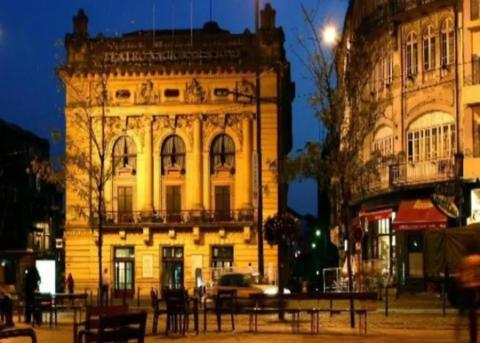 For 3 Near Ribeira *