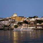 For 3 Near Ribeira *