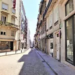 Appartement For 3 Near Ribeira *